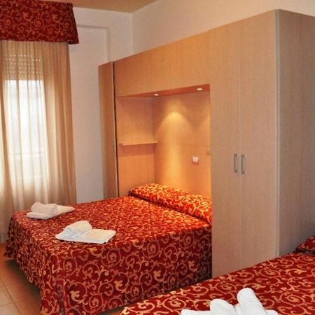 Hotel Mimosa Bellaria-Igea Marina Habitación foto