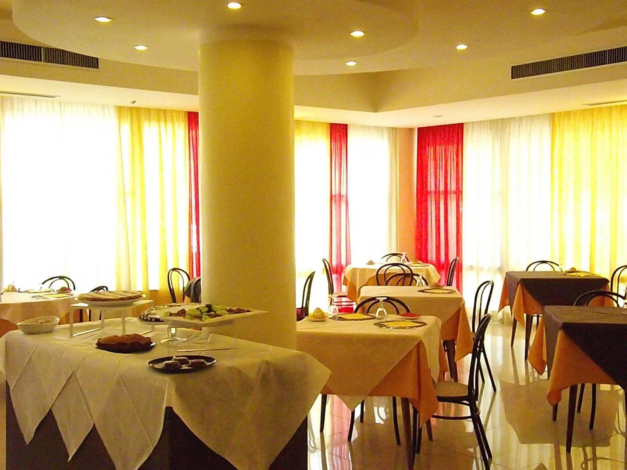 Hotel Mimosa Bellaria-Igea Marina Exterior foto